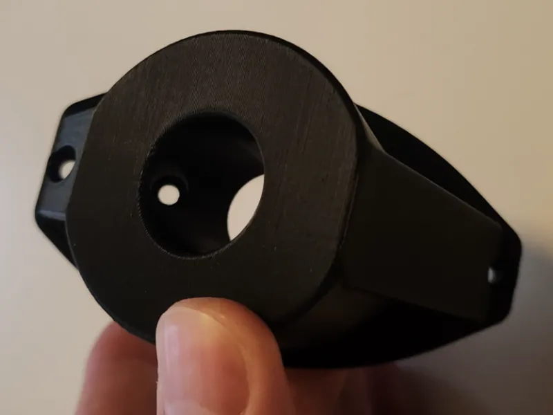 Dress Holder Tap