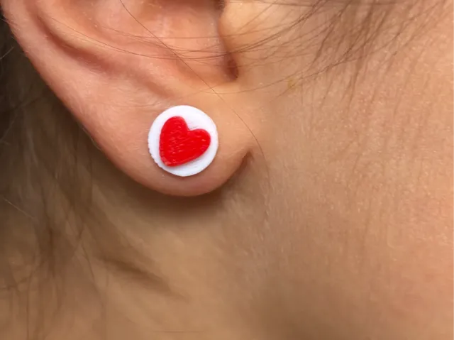 Pendientes pequeños de corazón