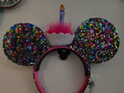 Minnie Mouse Ears Headband Wallmount
