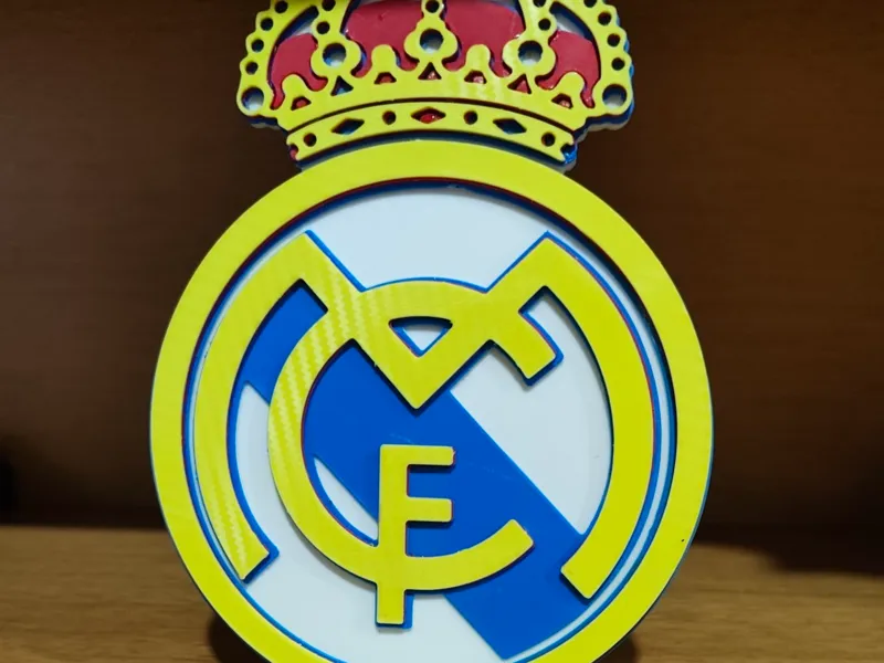 escudo REAL MADRID SIN AMS