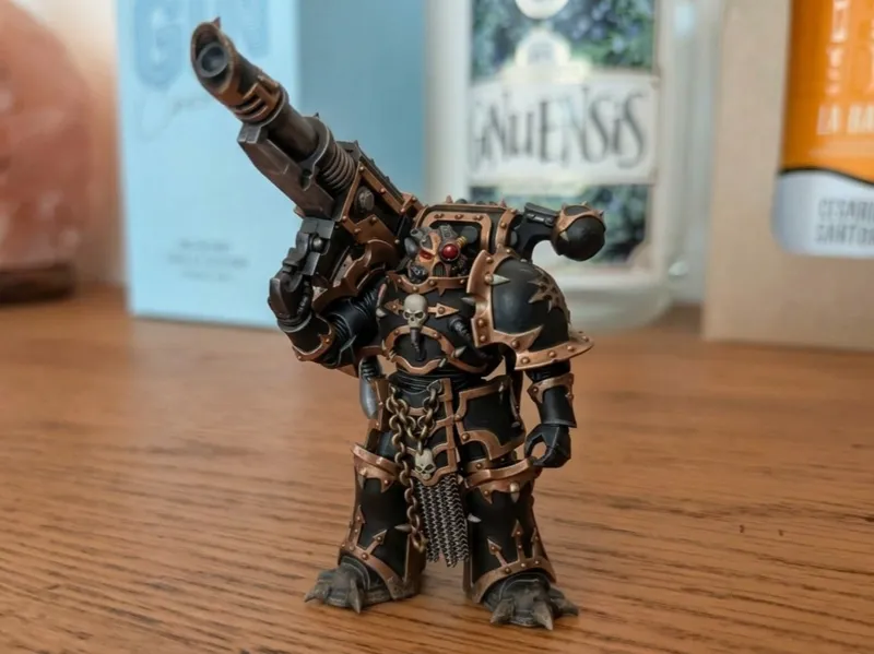 Dark Armored Heavy Gunner 02