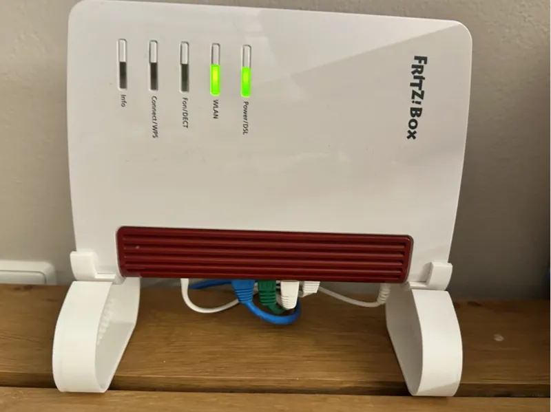AVM 7530 Ständer