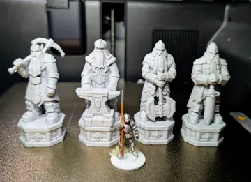 Escenografía en miniatura: Dwarven Attribute Statues - Tabletop Terrain — vista de referencia 2