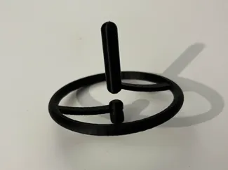 Flying spinning top