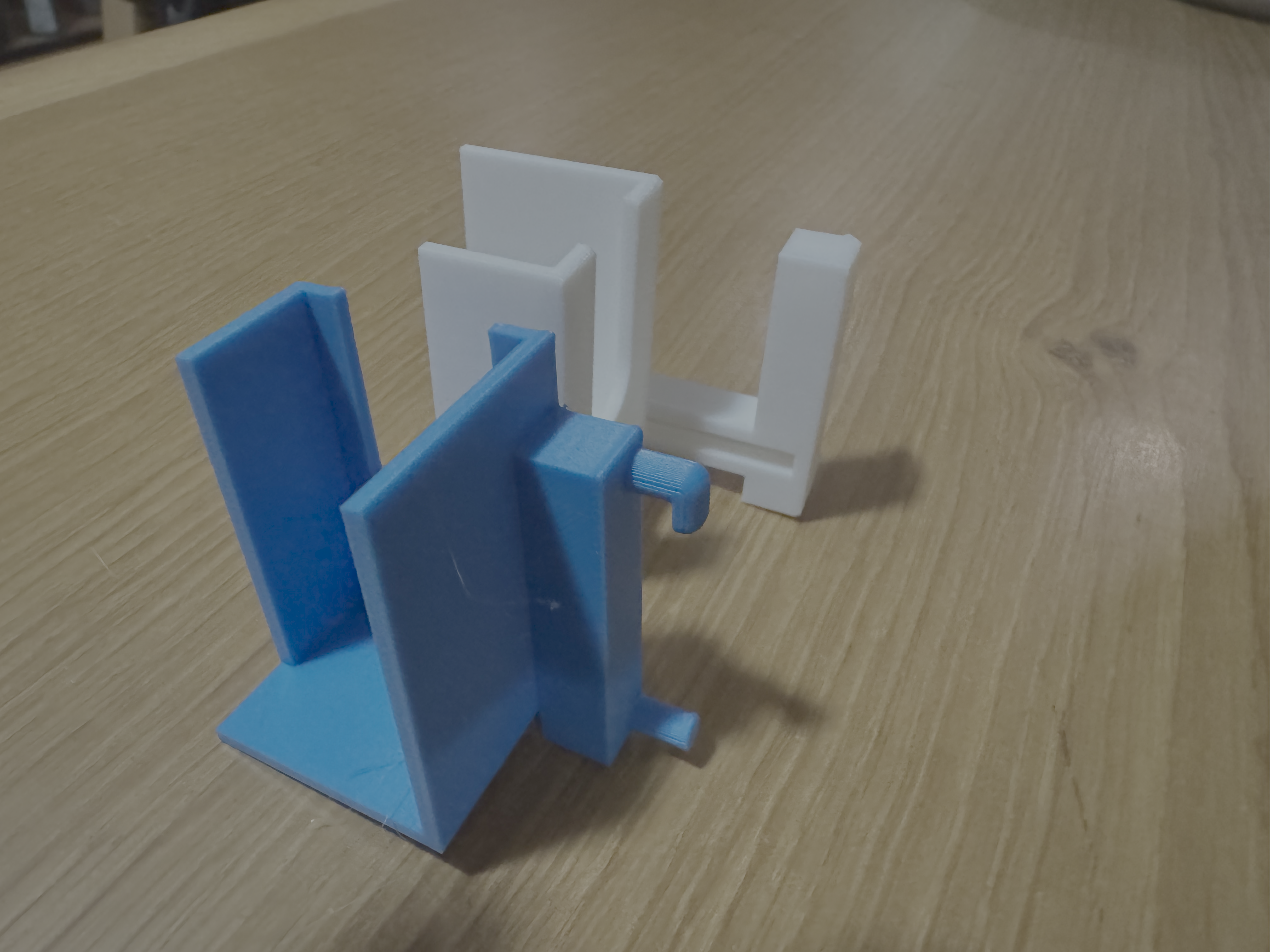 Miniatura 3 do modelo 3D 万能尺寸洞洞板插座挂载器