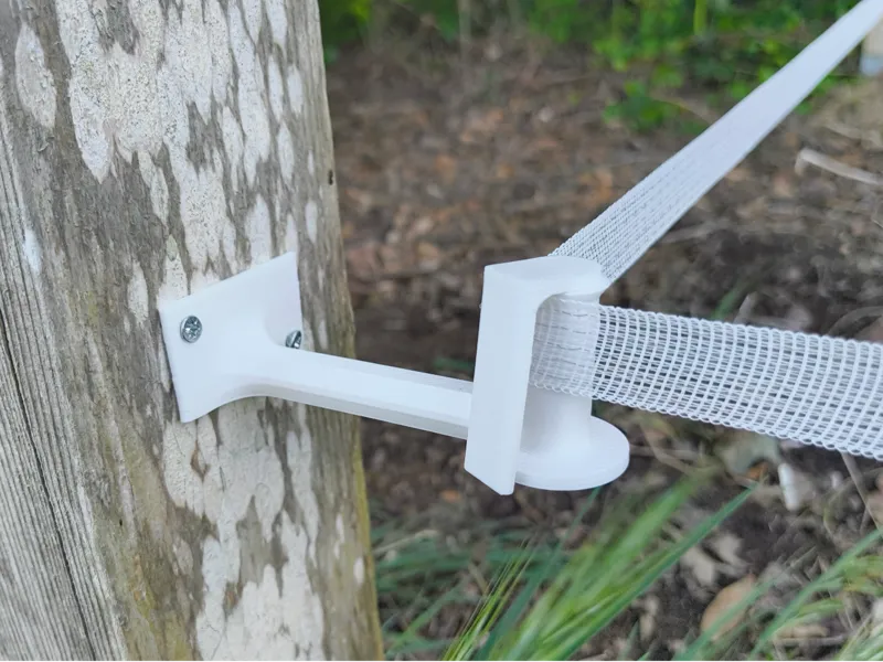 Electric Fence Insulator (angle) (3 variations)