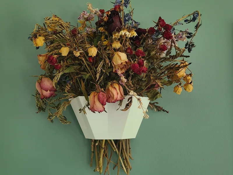 Dried Flower Bouquet Wall Hanger - Angular