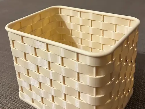 Rectangular woven basket
