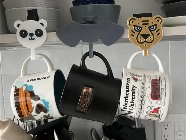 Space-Saving Animal Hook