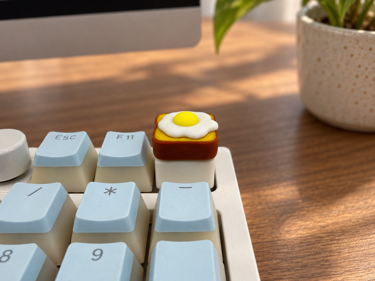 目玉焼きトーストのキーキャップ 3D model