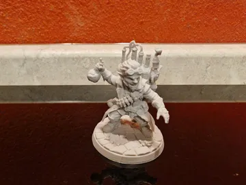 Adorno temático: Mad Gnome Alchemist - Pyrotechnic Artificer (32mm) — vista de referencia 3