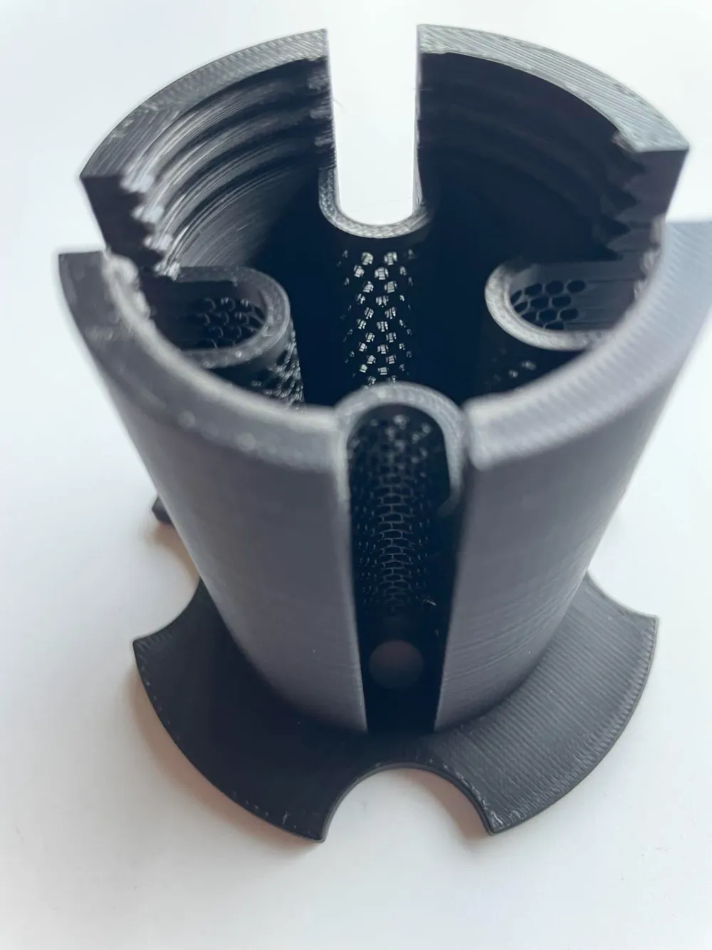 AMS Disiccant Holder Bambu Spool Silica Weight By Hennie MakerWorld ams-disiccant-holder-bambu-spool-silica-weight-by-hennie-makerworld