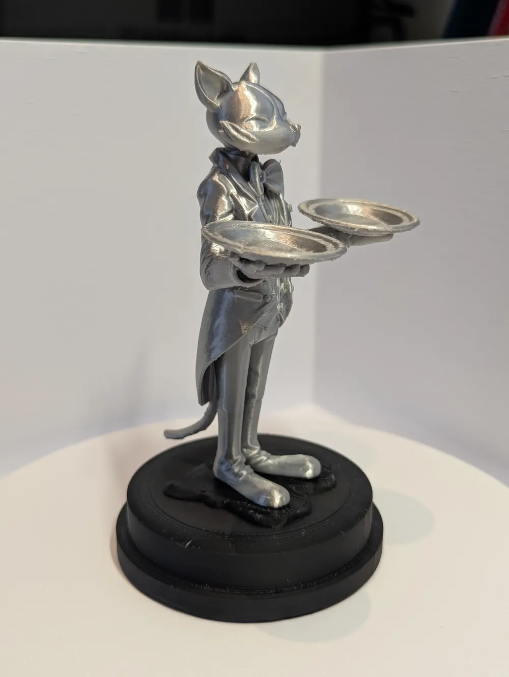 Cat butler No1 - rubber holder - Free 3D Print Model - MakerWorld