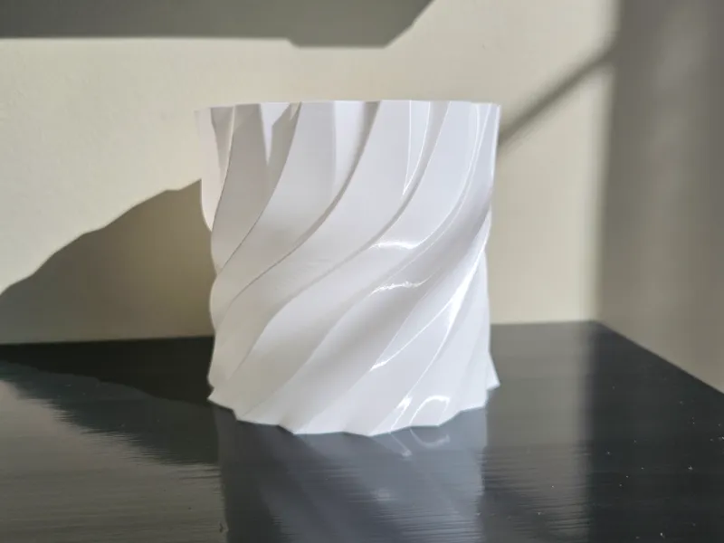 GeoVeil Vase