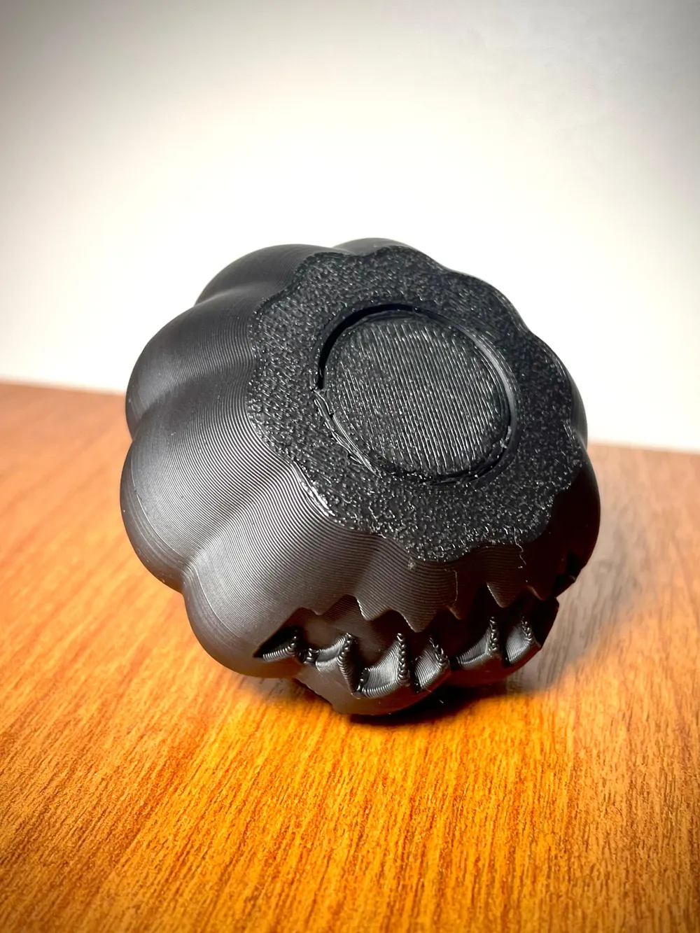 Halloween Pumpkin Spinner Fast Print V1 - Free 3D Print Model - MakerWorld
