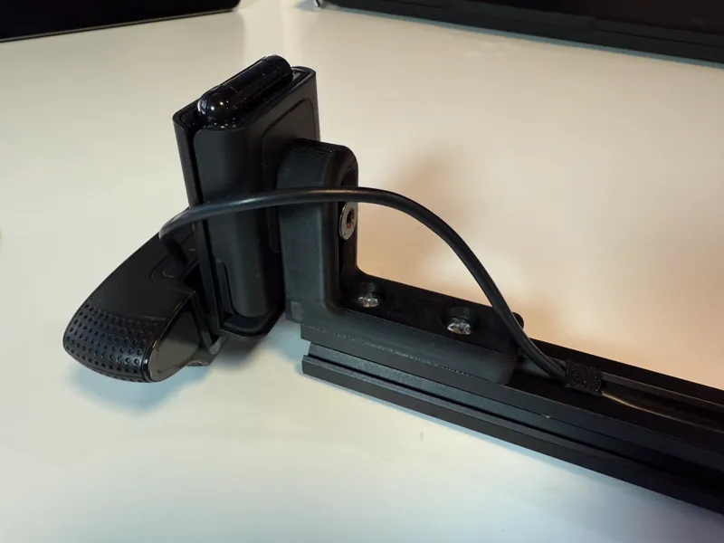 Camera holder for aluminium extrusion 2020