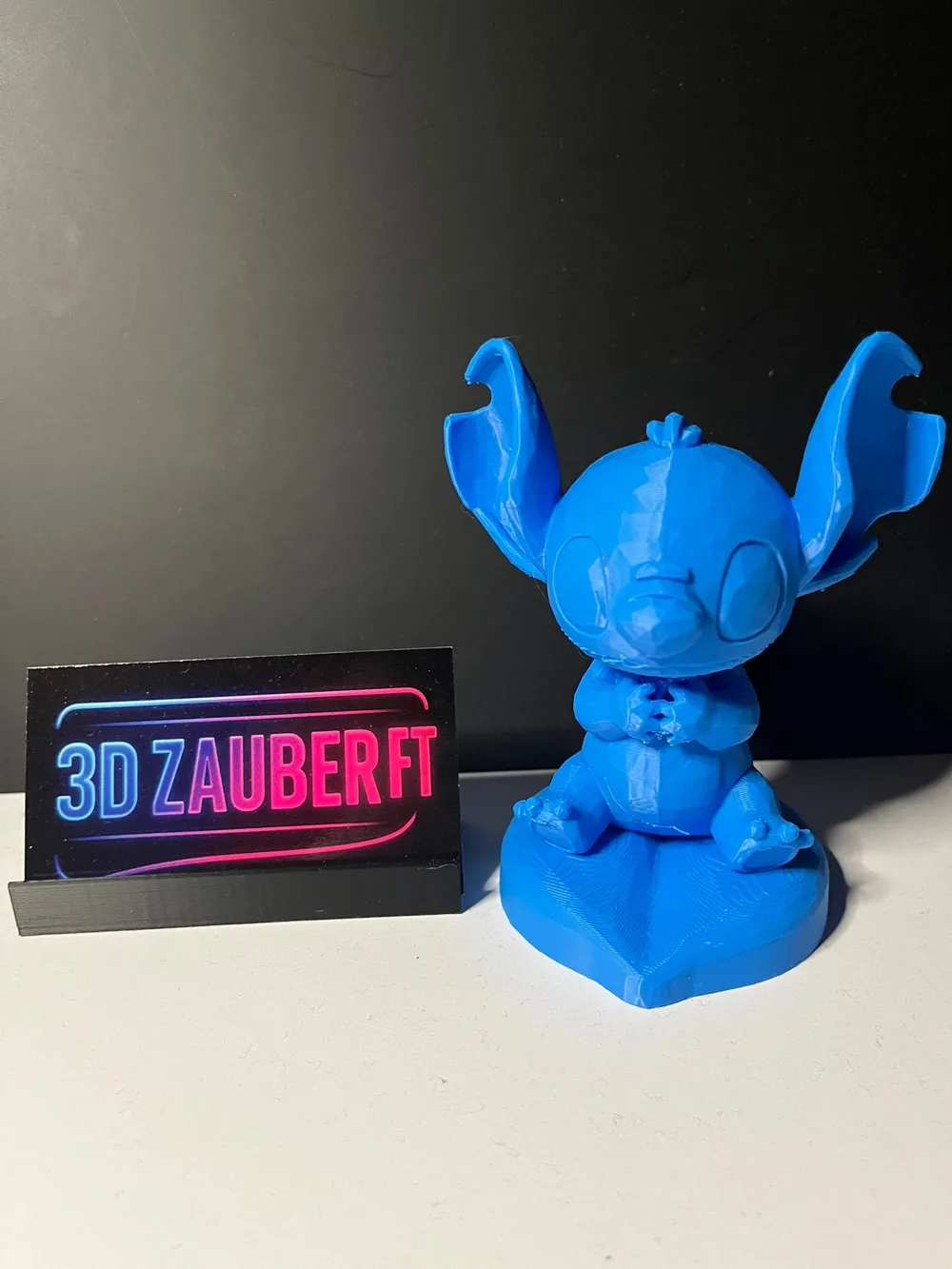 Stitch on Circle Low Poly - Free 3D Print Model - MakerWorld