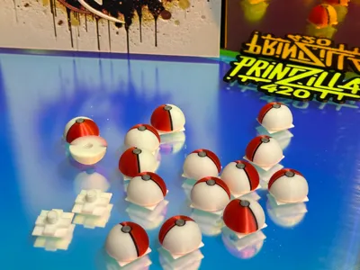 Pokéball Holder 4 Pokémon Graffiti Hueforge series