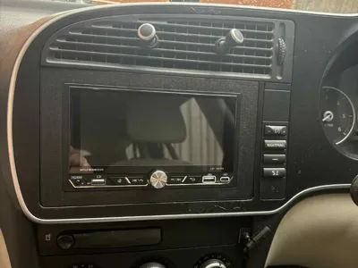 SAAB 9-3 NG Stereo Faceplate Mounting Adaptor.