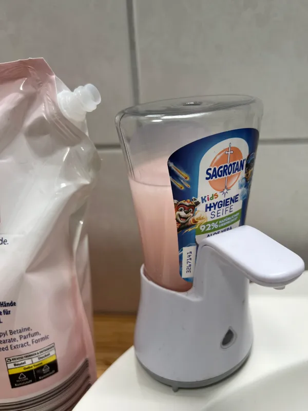 Entonnoir de recharge pour distributeur de savon Sagrotan