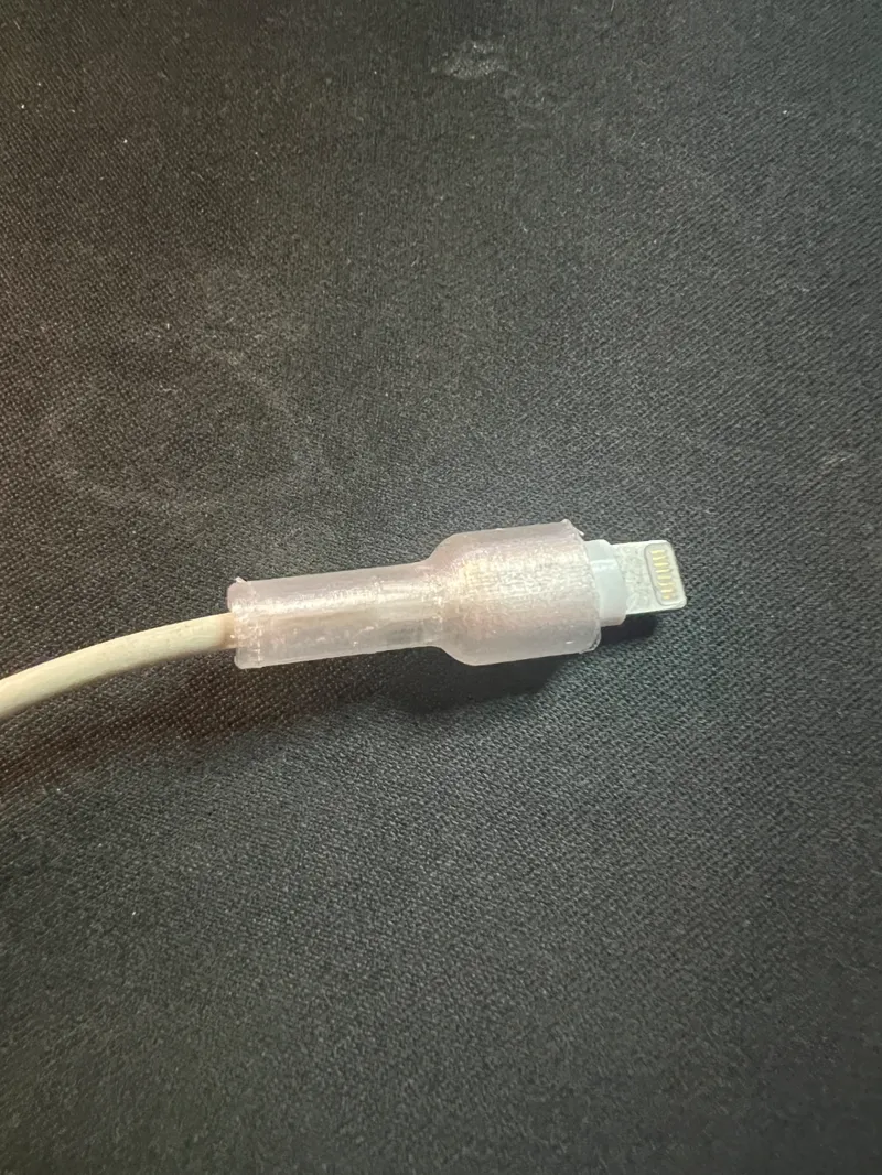 Apple Cable Saver