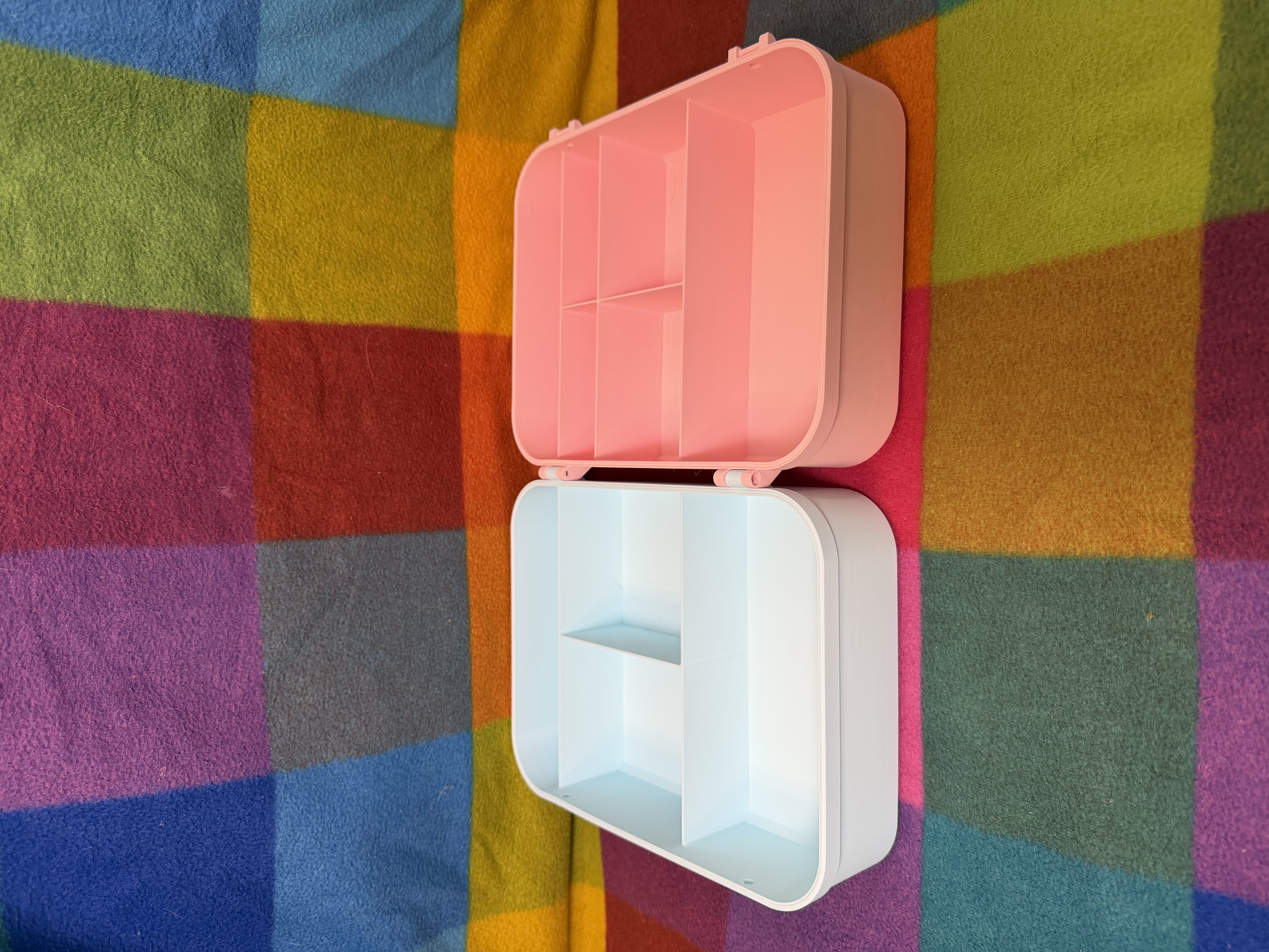 Miniatura 1 do modelo 3D PLAYBOX – Snack & Fun Case