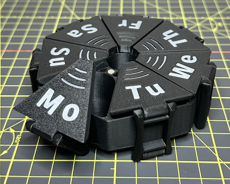 Pill Organizer (Print in Place)