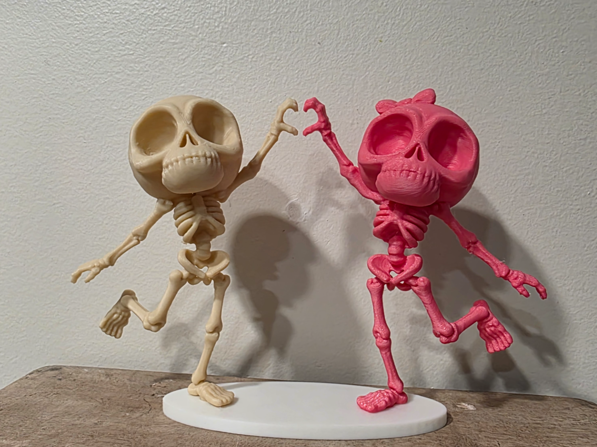 "Chill" Skeleton - Heart Hands V2 <3 <3 - 1