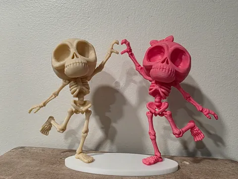 Adorno temático: "Chill" Skeleton - Heart Hands V2 <3 <3 — referencia de MakerWorld