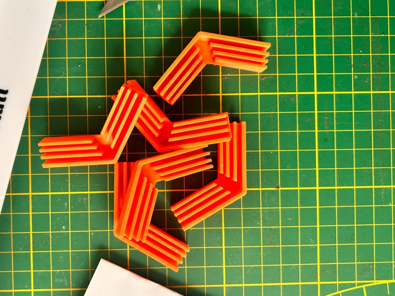 Eckführungs-Tool für Graupappe-Projekte Hexagon