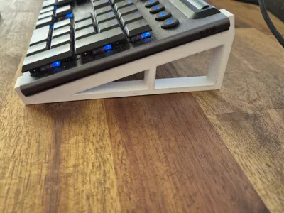Keyboard stand riser