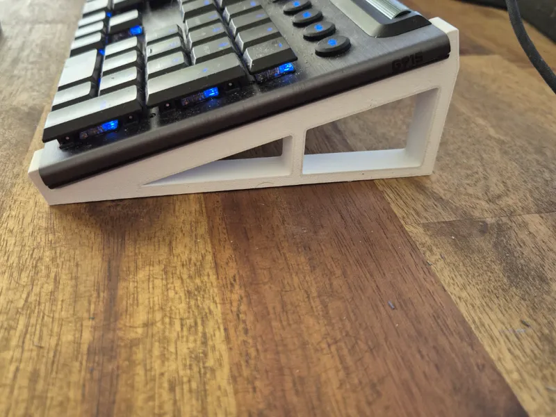 Keyboard stand riser