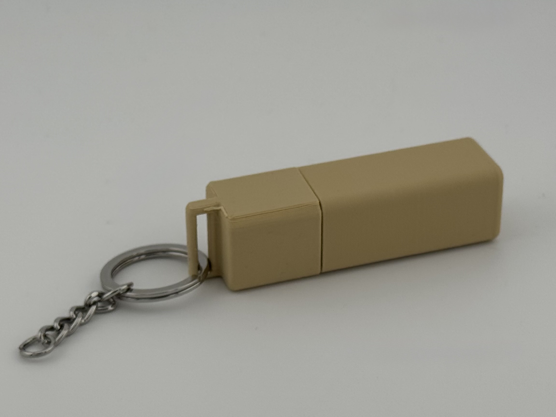 Miniatura 1 do modelo 3D Pill Capsule Keychain Container (Threaded)