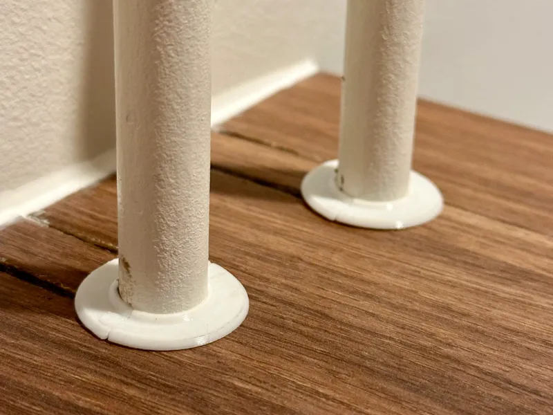 Small and thin pipe cover (15,5 mm & 45,2 mm)