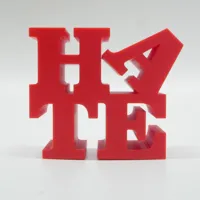Sculpture HATE et porte-clés — parodie LOVE Park — photo 3