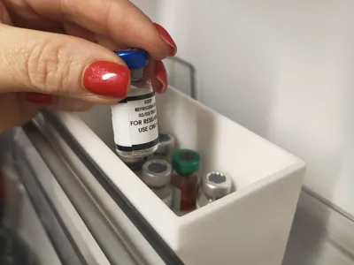 Peptide Vial Fridge Storage Box – 15 Vials