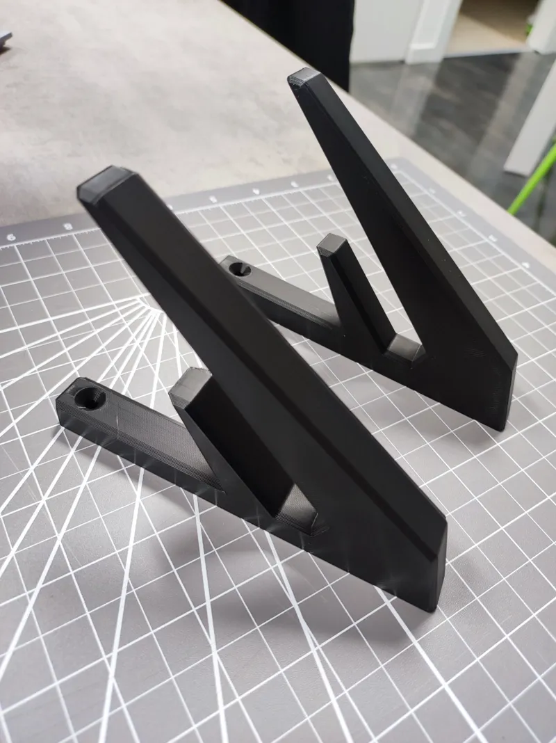 Skateboard stands