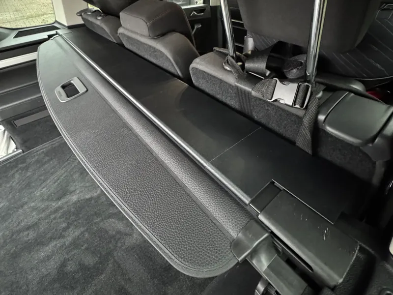 Abdeckung Lücke Laderaumabdeckung VW Touran II
