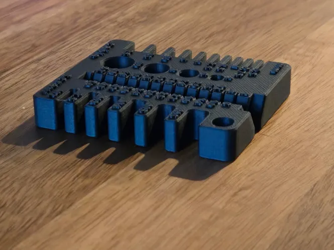 Metric Screw Gauge V3 (Measures Wires Too!)
