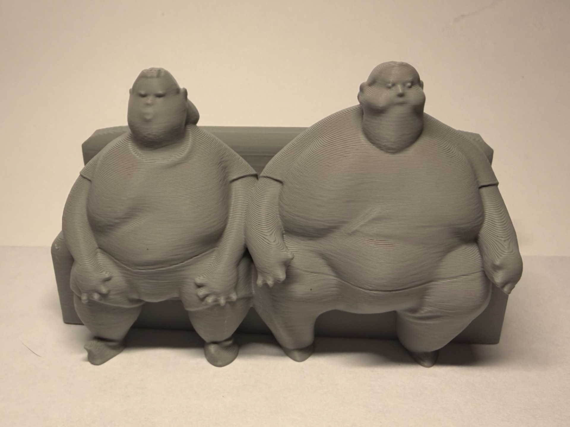 1000 Pound Sisters