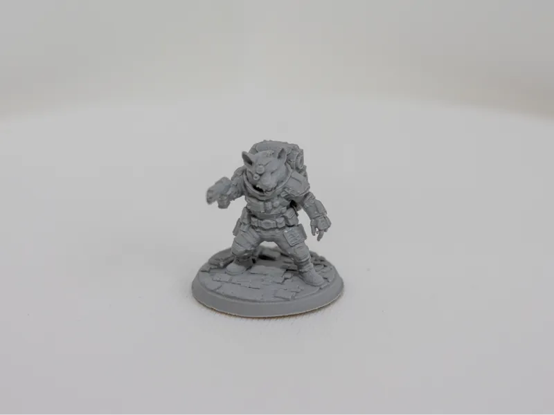 Sci-Fi Miniature: Ratman with Backpack