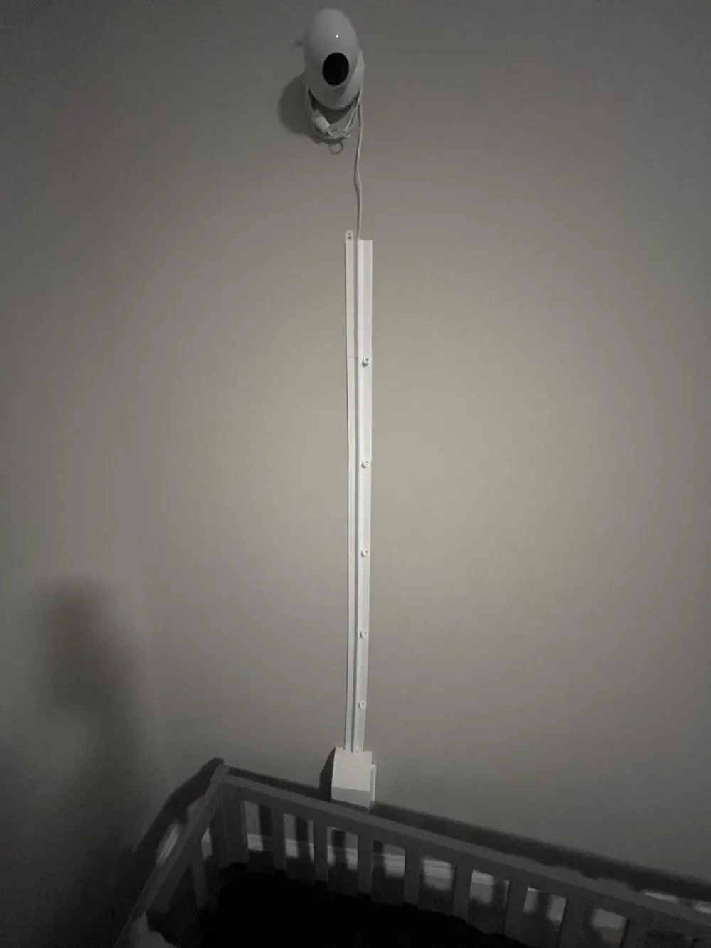 Power outlet cover with wire cover vertical by NeuronSapling65 MakerWorld