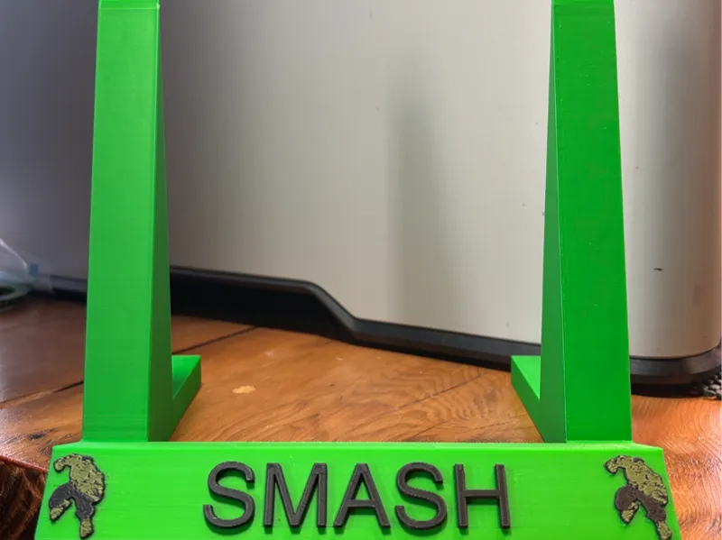 Smash comic book stand