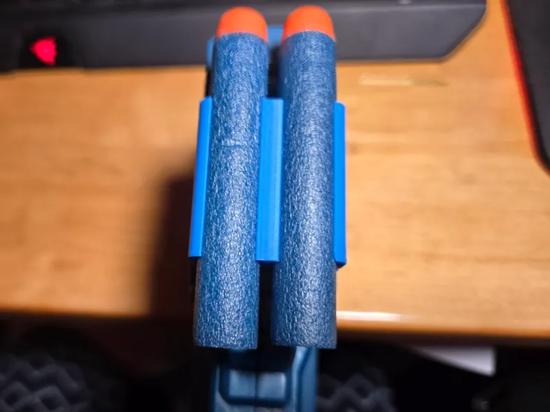 Double dart holder