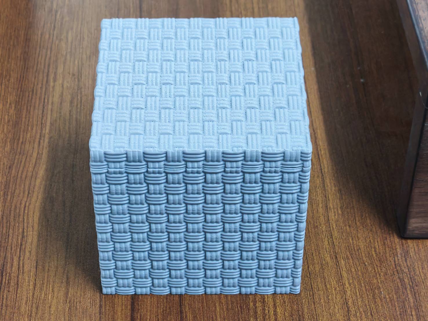 Miniatura 1 do modelo 3D WOVEN BOX