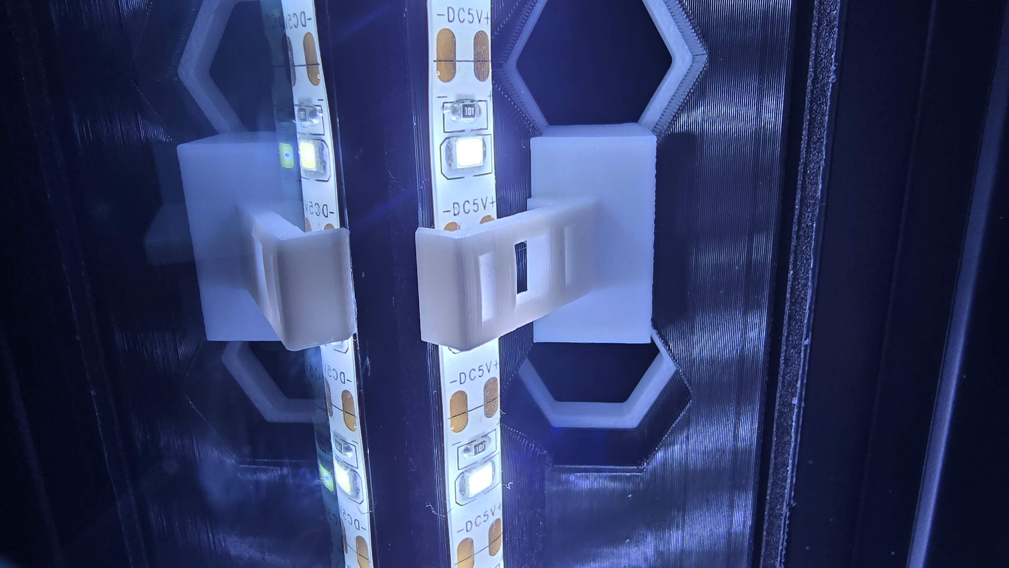 Miniatura 13 do modelo 3D Sliding Vents Riser V3- Modular