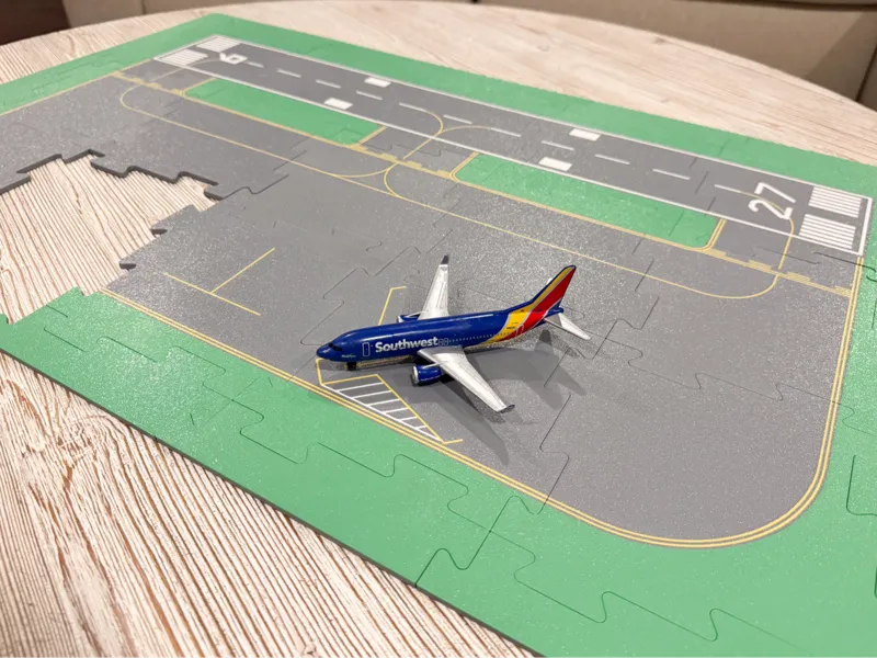 Build-Your-Own Airport Tiles for Die-Cast Planes