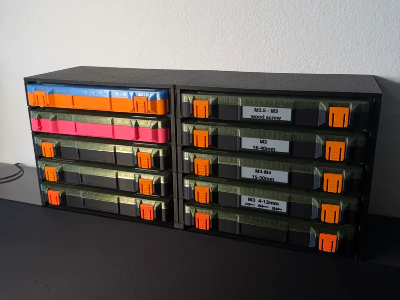 Shelves for storage box from KL Worx