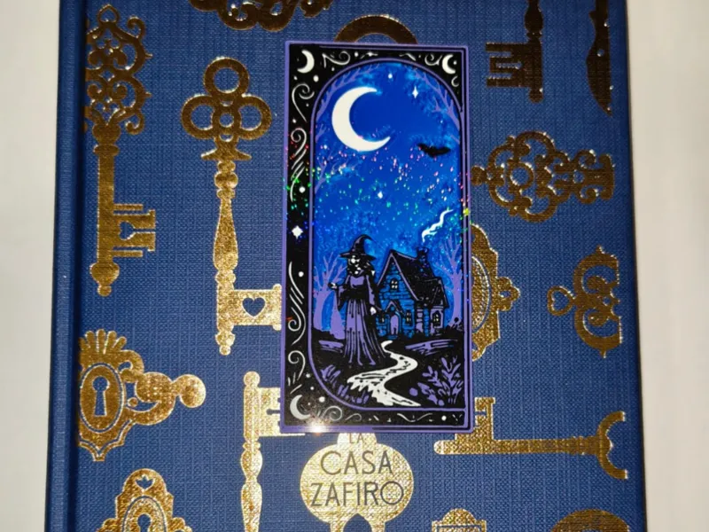 Marcapáginas basado en el libro "La casa zafiro"