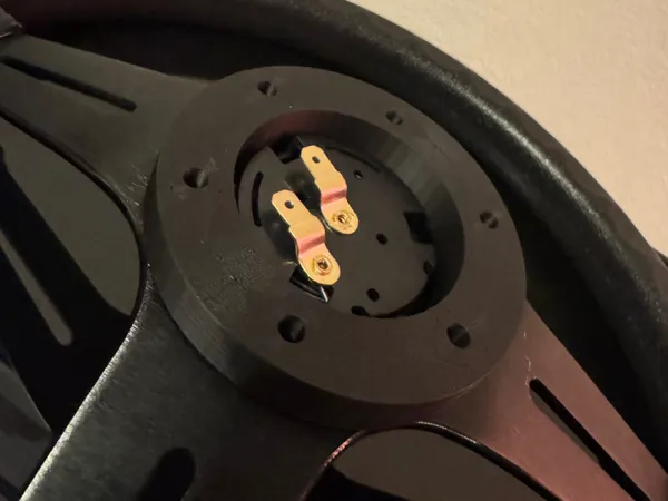 Entretoise pour volant de simracing